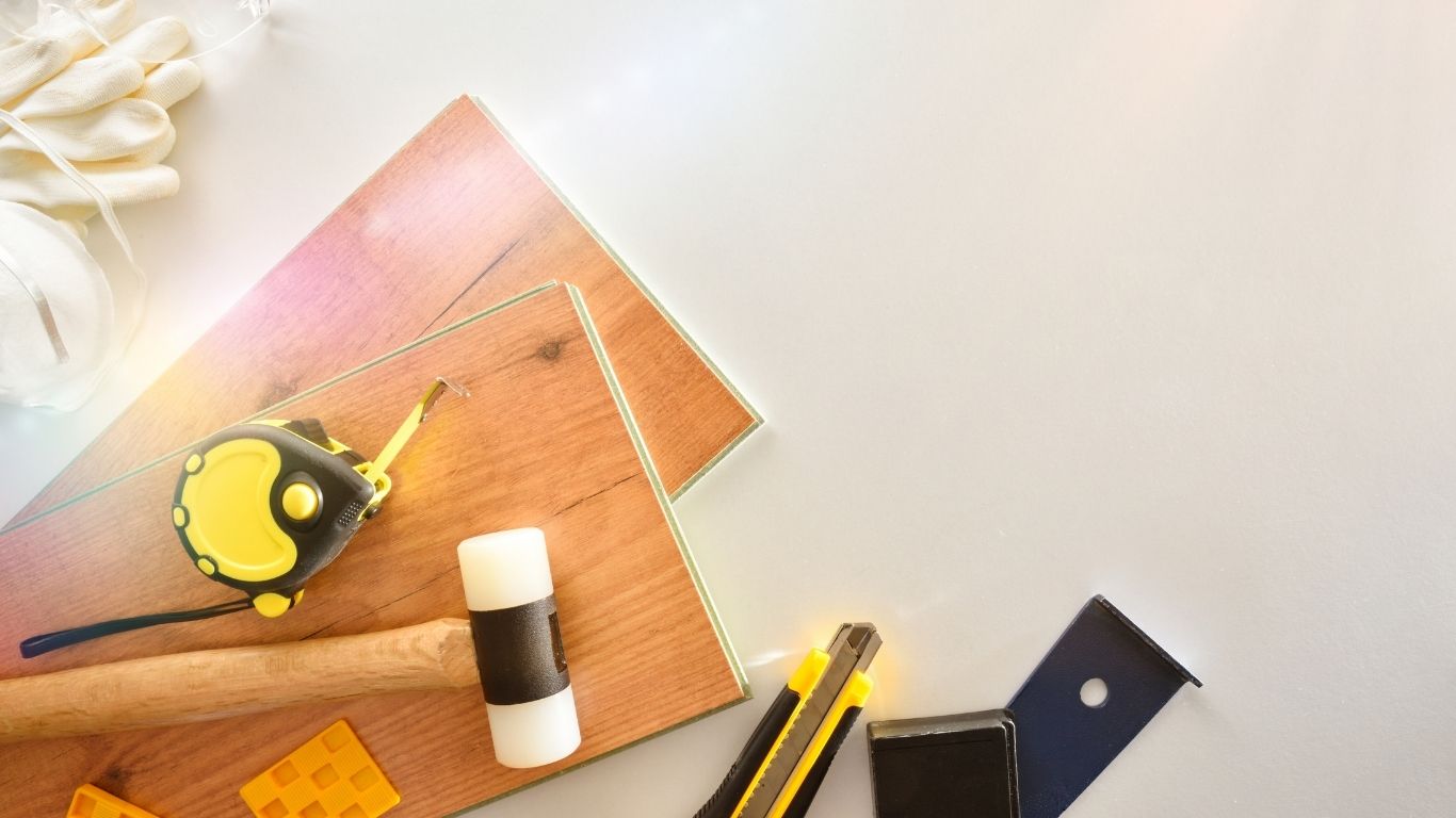 図面と材料を見ながら自分の住まいに当てはめて考えるイメージ